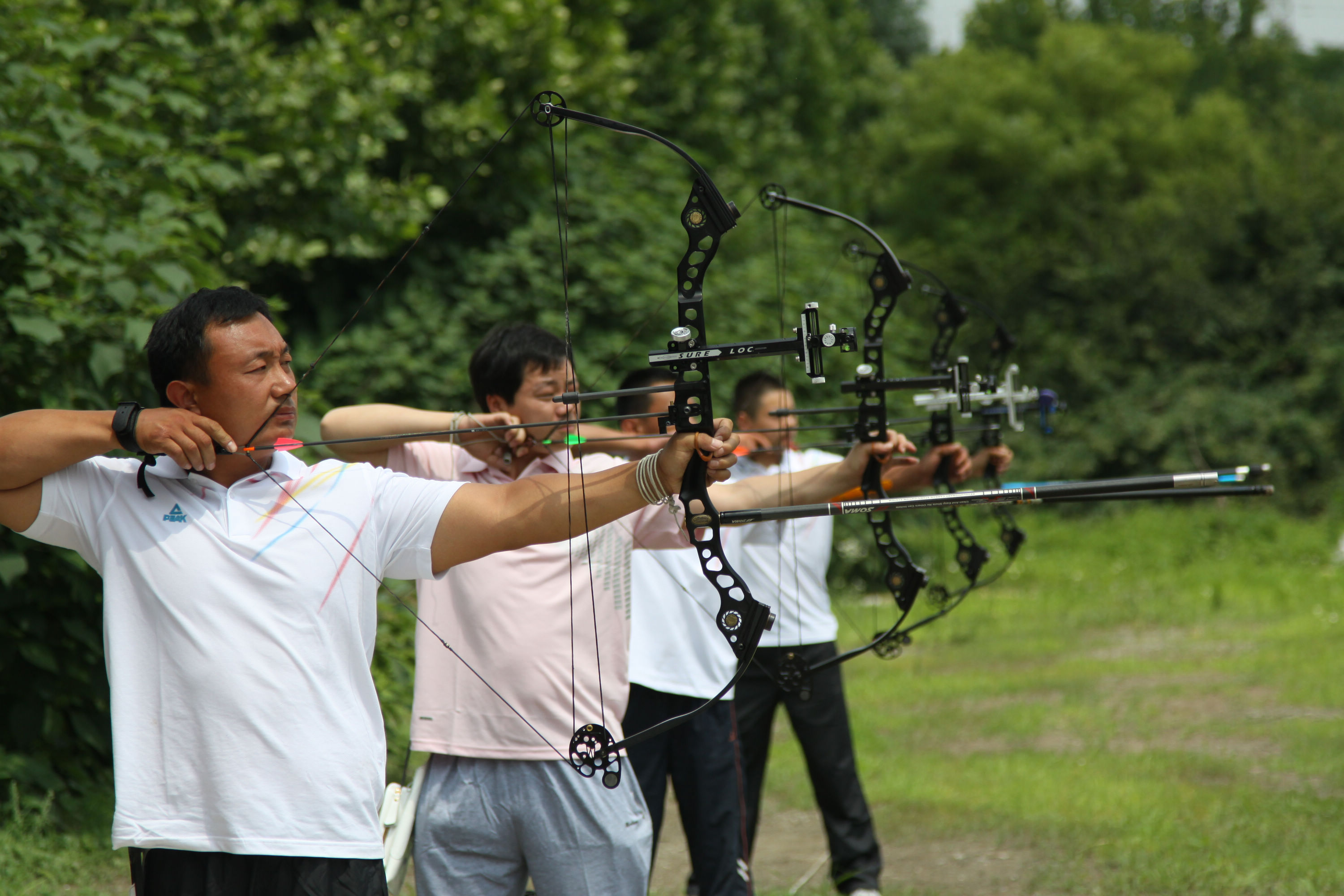 �����е�����м����˶����������