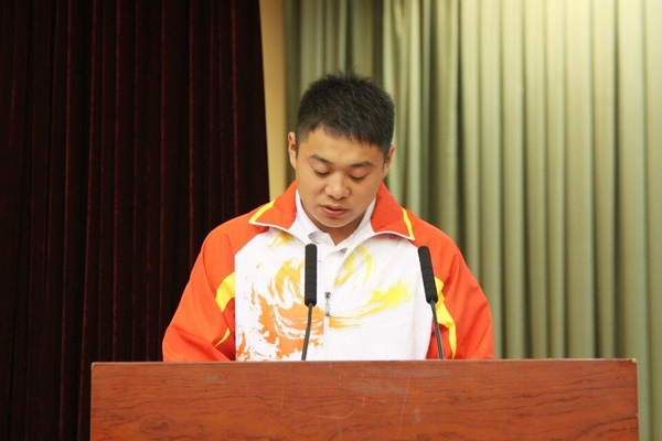 运动员代表发言